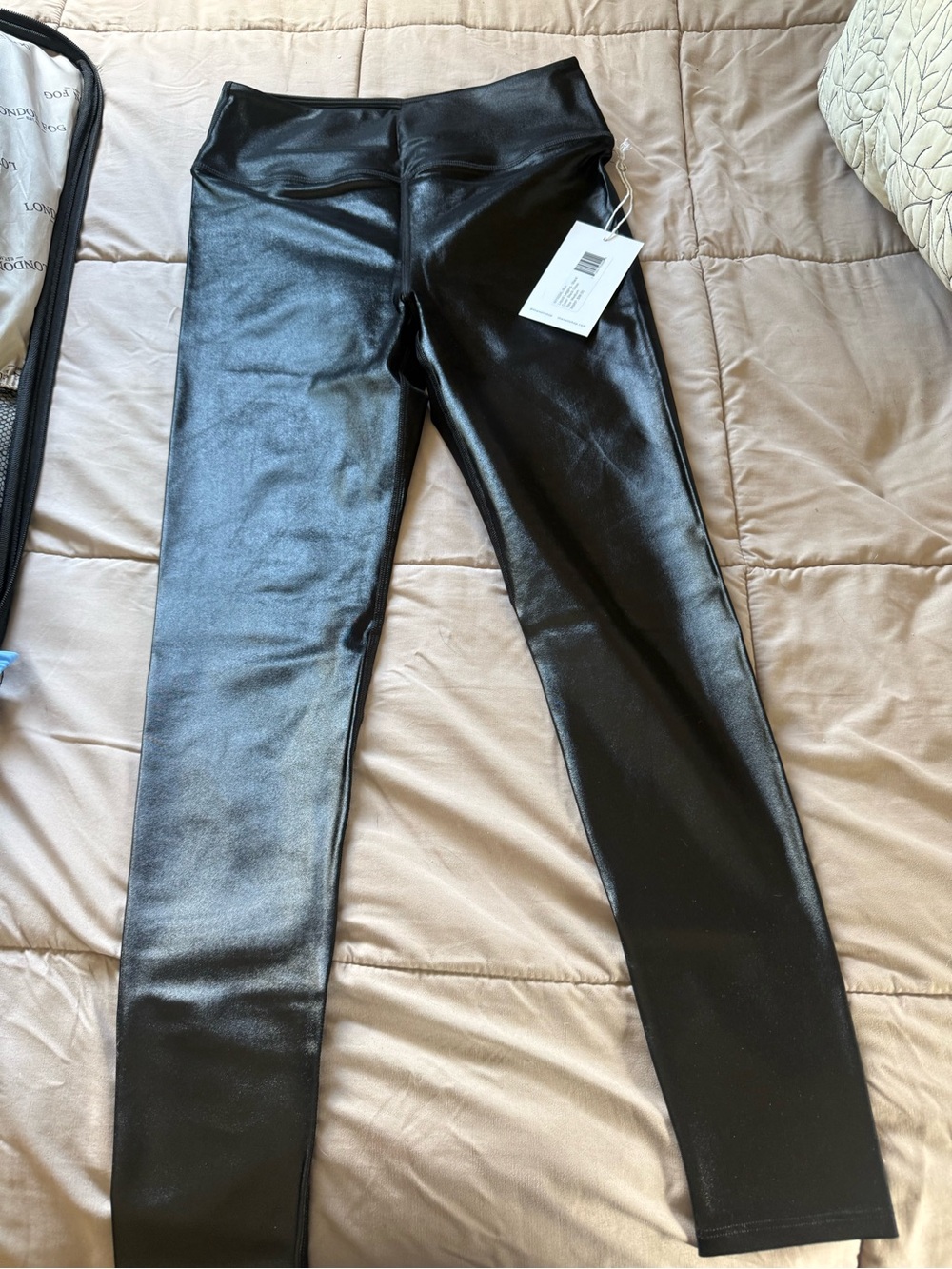 Shiny Black Leggings